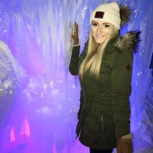 Meet your Posher, Emily